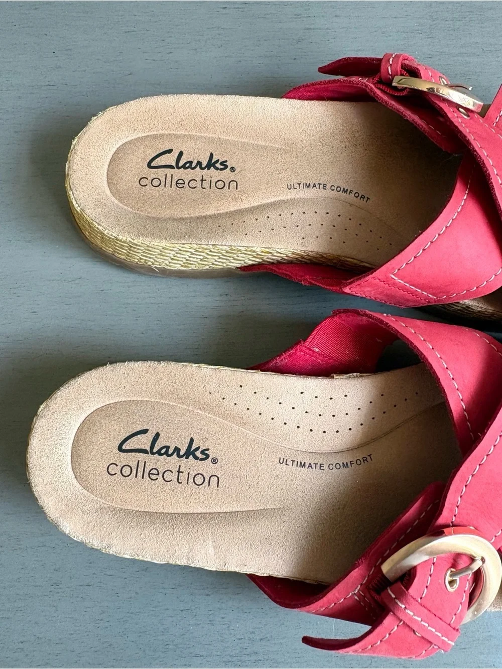 Clarks Collection Reileigh May Nubuck Red Crisscross Slide Buckle Sandal Sz 7.5